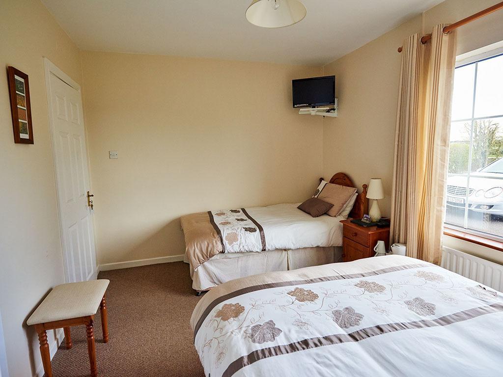 Hawthorn View Bed And Breakfast Thurles Chambre photo